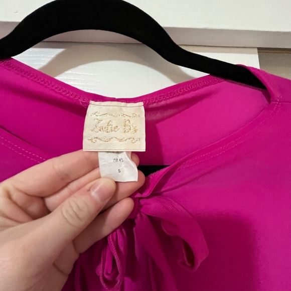 Chic Fuchsia Women's Tunic with Bow Details - Picture 2 of 5